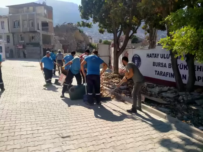 Antakya’nın Her Köşesinde Temizlik çalışmaları Devam Ediyor