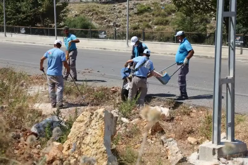 Halk Sağlığını Korumak Adına Temizlik çalışmaları 7/24 Sürüyor