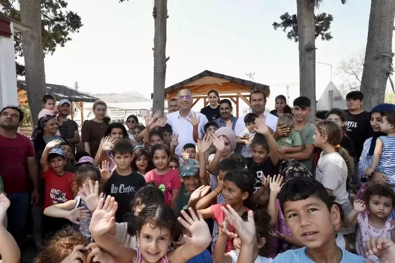 Başkan Yapar Maşuklu Mahallesi Savunma Sanayi Konteyner Kenti Ziyaret Etti