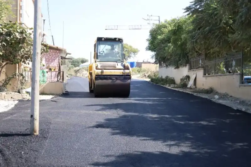 HBB'NİN SAMANDAĞ'DA ASFALT ÇALIŞMALARI DEVAM EDİYOR