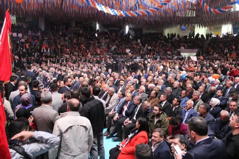 Hatay'da İl Kongresi Coşkusu, Mustafa Erdoğan Güven Tazeledi