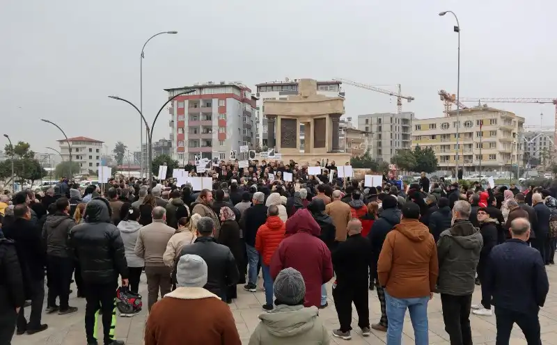 Defne Uğur Mumcu Alanında Binlerce Kişi Toplandı!