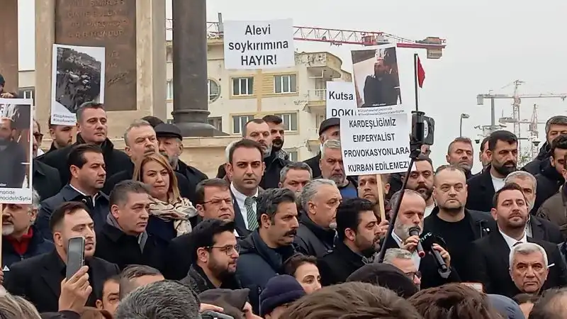 Defne Uğur Mumcu Alanında Binlerce Kişi Toplandı!