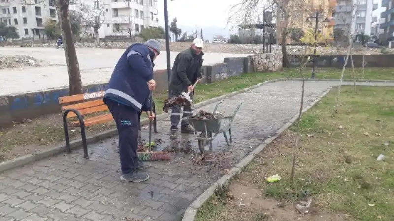 Antakya’da Park Ve Yeşil Alanlarda çalışmalar Sürüyor