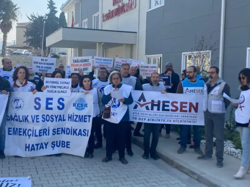 Aile Sağlığı Merkezi Çalışanları: “Susma Haykır, Eziyete Hayır Eziyet Yasası Geri çekilsin” 